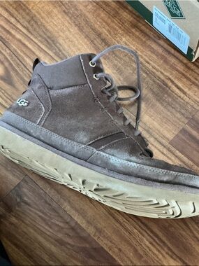 Men's Ugg Suede Lace-Up Casual Shoes in Taupe